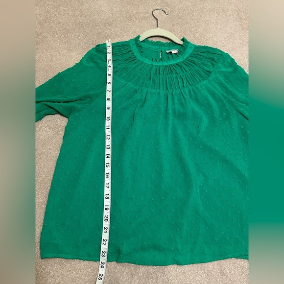 J. Crew Women’s Vibrant Green Textured Top - Size M - Picture 6 of 6